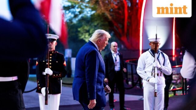 USA-250-TRUMP-UFC-266_1781486304030_1781486315213_deeb5d0a-1d31-4967-969d-956448022be1.JPG