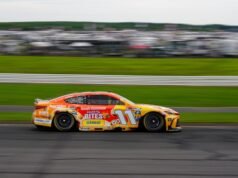 Denny Hamlin ឈ្នះការប្រណាំង NASCAR Cup នៅ Pocono សម្រាប់ការឈ្នះលើកទីបីជាប់ៗគ្នា។