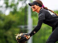 វិចិត្រករដែលមានឈ្មោះថា CSC Academic All-American – Purdue Boilermakers