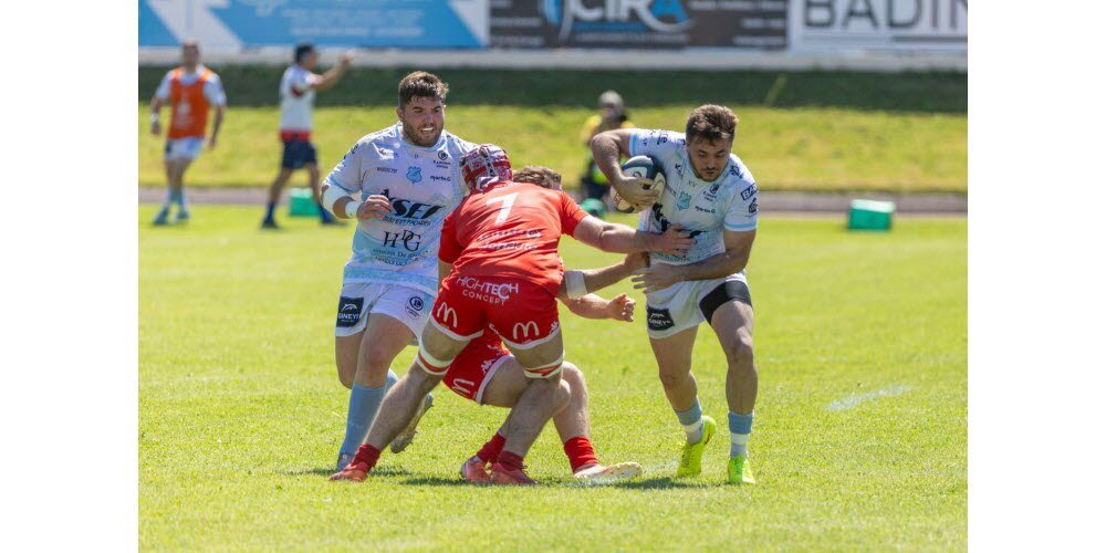 ខែមេសា៖ Jules Dorrival, Rugby, Vienne កីឡាករ CS Vienne full-back គឺជាអ្នកឈ្នះពានរង្វាន់សម្រាប់ខែមេសា ប៉ុន្តែគាត់ក៏ជាអត្តពលិកតែម្នាក់គត់ពីក្រុមឆ្នាំ 2026 ដែលរួមបញ្ចូលរួចហើយក្នុងចំណោមក្រុមចុងក្រោយឆ្នាំ 2025 ។ រដូវកាលថ្មីពេញមួយផ្នែករបស់គាត់បានពង្រឹងការទទួលជ័យជម្នះរបស់គាត់ជាមួយនឹងការផ្សព្វផ្សាយទៅកាន់ជើងឯកថ្នាក់ជាតិ និងការចាញ់ការប្រកួតវគ្គផ្តាច់ព្រ័ត្រ N2 Championship ។ រូបថតរបស់ Guillaume Drevet