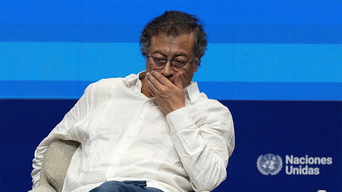ប្រធានាធិបតីកូឡុំប៊ី Gustavo Petro ចូលរួមកិច្ចប្រជុំកំពូល COP16 នៅរដ្ឋកាលីហ្វ័រញ៉ា