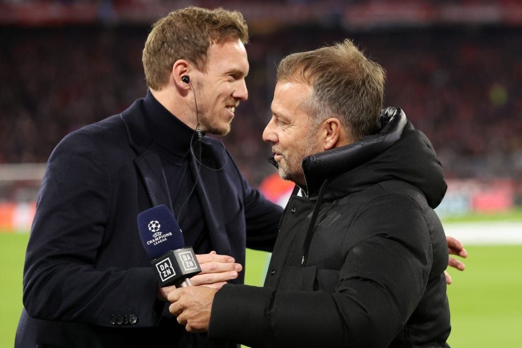 Julian Nagelsmann គ្រូ​បង្វឹក​អាល្លឺម៉ង់ និង Hansi Flick គ្រូ​បង្វឹក Barcelona