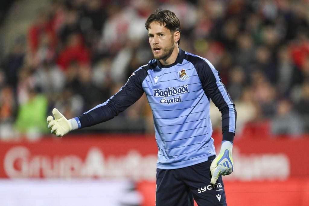 Alex Remiro មកពីក្លឹប Real Sociedad