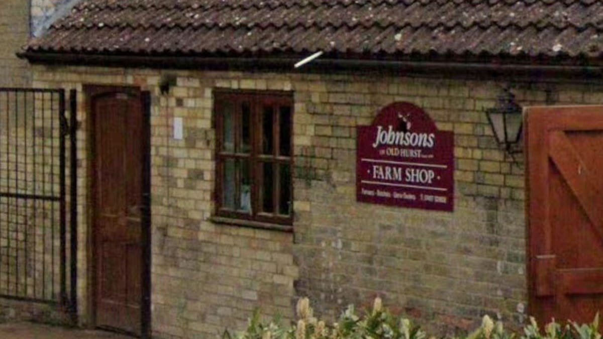 Johnson's នៃ Old Hurst Farm Shop
