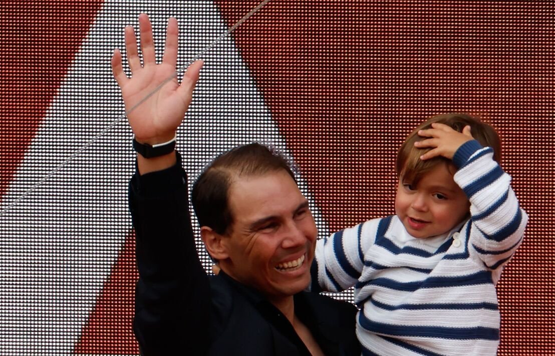 Rafael Nadal និងកូនប្រុសរបស់គាត់ Rafael Jr. Rafael Nadal និងកូនប្រុសរបស់គាត់ Rafael Jr.