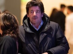 ប៉ារីស។ តារាចម្រៀង Patrick Bruel ត្រូវបានប៉ូលីសចាប់ខ្លួន