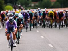 ដំណើរទេសចរណ៍ Auvergne-Rhône-Alpes កីឡាករ peloton ប្រថុយប្រថានធំ មានបុរសប្រាំមួយនាក់នៅខាងមុខ ជាមួយនឹង Paul Seixas… អនុវត្តតាមដំណាក់កាលទី 5 រវាង Saint-Chamond និង Villard-les-Dombes