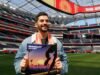 World Cup 2026។ ស៊េរី American Dream របស់យើង៖ វិចិត្រករជនជាតិបារាំងរូបនេះបានរចនាផ្ទាំងរូបភាពបាល់ទាត់ពិភពលោក