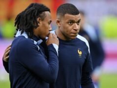 Mbappe និយាយអំពីទំនាក់ទំនងរបស់គាត់ជាមួយខ្សែការពារ Barcelona: ‘ពួកយើងចៀនគ្នាទៅវិញទៅមកច្រើន’