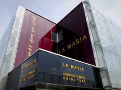 ផ្លូវការ៖ Barcelona ធានាអនាគតនៃខ្សែការពារដ៏មានតម្លៃរបស់ La Masia