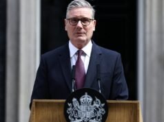 Keir Starmer; សង្គ្រាមប្រឆាំងអ៊ីរ៉ង់; វ៉ាន់; អាងឆ្លុះបញ្ចាំង៖ NPR