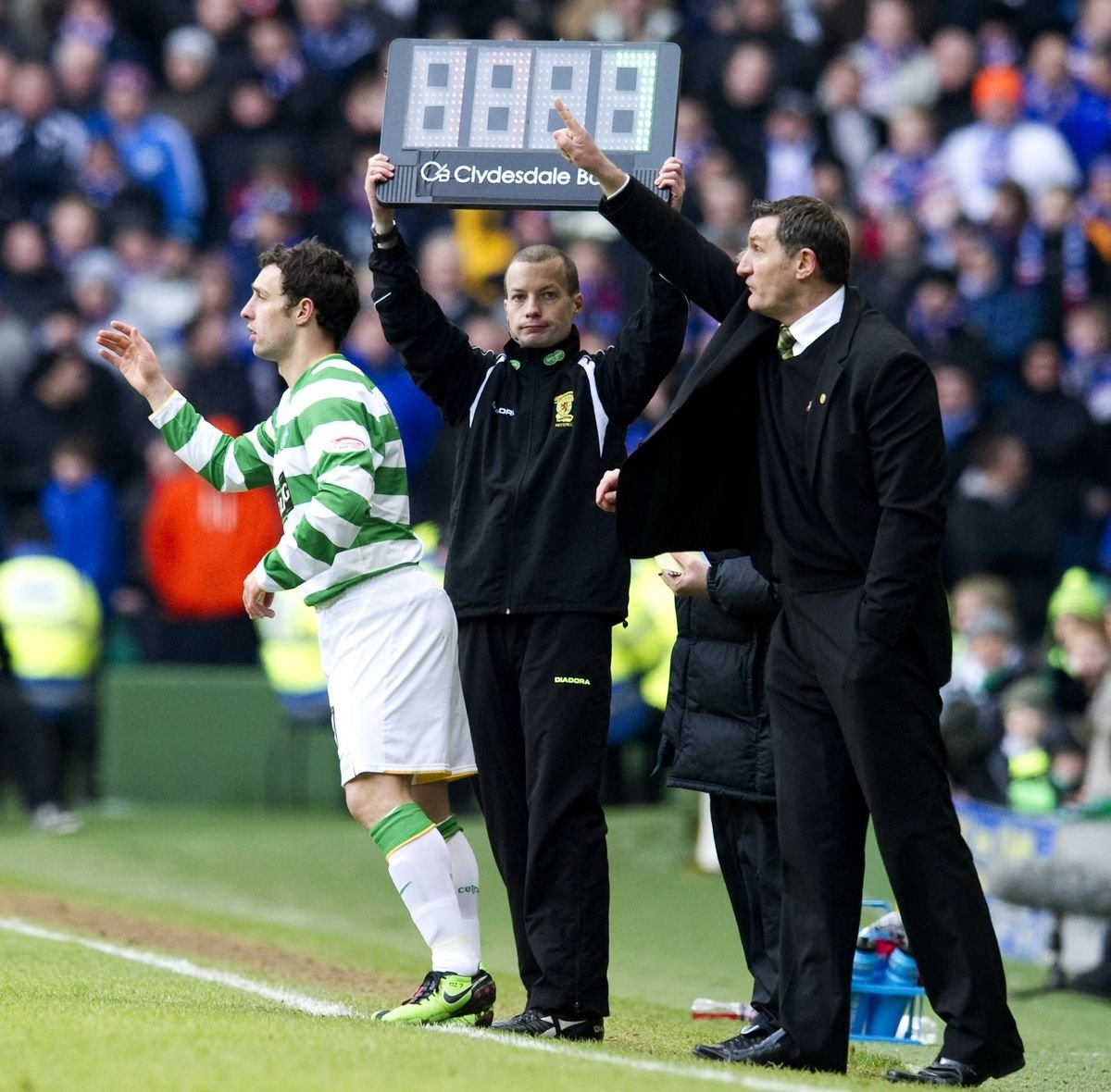 Scott McDonald បានធ្លាក់ចេញពីការពេញចិត្តនៅ Celtic ក្រោមការដឹកនាំរបស់ Tony Mowbray