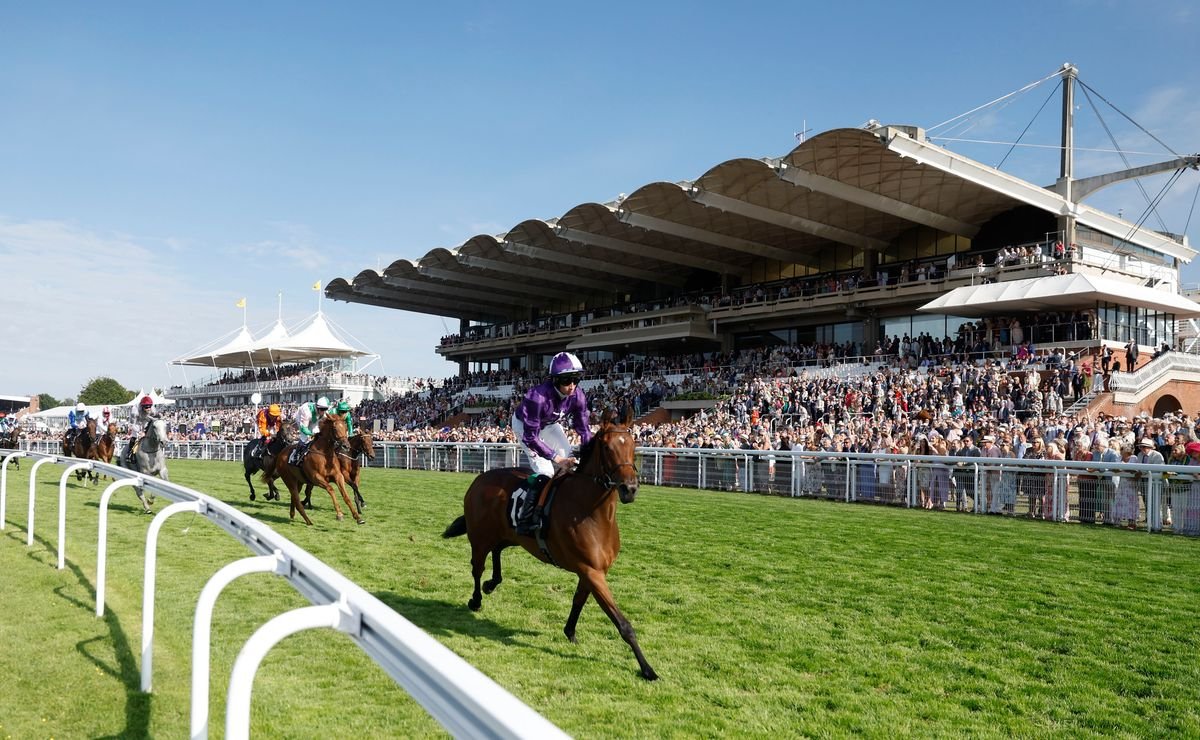 វាជាថ្ងៃទីបួននៃ Glorious Goodwood
