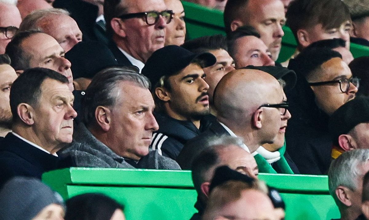     ខ្សែបម្រើស្លាបរបស់ Celtic ដែលរងរបួស Jota កំពុងមើល 
