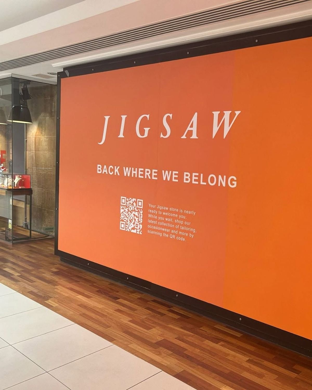 រូបភាពនៃហាង Jigsaw ថ្មីនៅ Princes Square, Glasgow 
