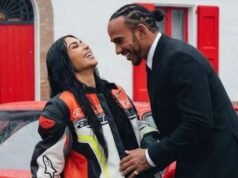 Kim Kardashian ចែករំលែករូបភាព Selfie ដ៏កម្រជាមួយ Lewis Hamilton និងកូនស្រី Chicago