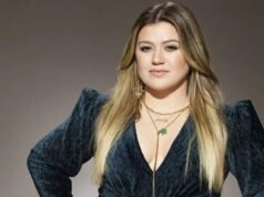 Kelly Clarkson បើកចំហអំពីរបៀបដែលនាងធ្វើឱ្យជីវិតនៅលីវ “វេទមន្ត” នៅក្នុងការសារភាពថ្មី។