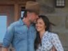 Josh Duhamel និង Minka Kelly ពិពណ៌នាអំពីការបញ្ចប់អារម្មណ៍នៃរដូវកាលទីពីរនៃ “Ransom Canyon” ។