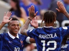 Mbappé និងក្រុមតោខៀវកំពុងរីករាយជាមួយក្រុមប៉ារ៉ាហ្គាយក្នុងជុំទី 16