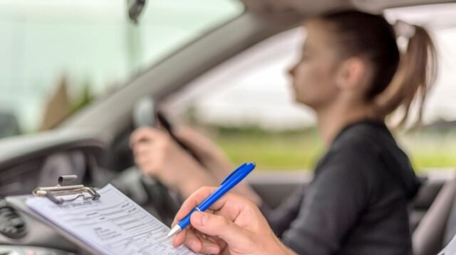 1782900534_1_Student-driver-taking-driving-test.jpg