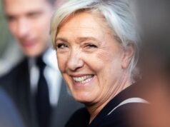Le Pen អនាគត “អាណាព្យាបាល” របស់ Bardella? ដំណើរកម្សាន្តនេះរំភើបចិត្តគូប្រជែងរបស់ RN