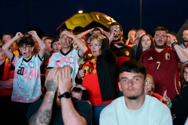 1782967134_2479319-les-supporters-belges-ont-retenu-leur-souffle-merc.jpg