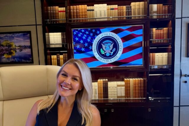 1783167055_karoline-library.jpeg