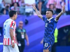 Mbappé បញ្ជូនបារាំងទល់នឹងប៉ារ៉ាហ្គាយ ហើយបញ្ជូនក្រុមតោខៀវទៅជុំទី ១៦ នៃ World Cup