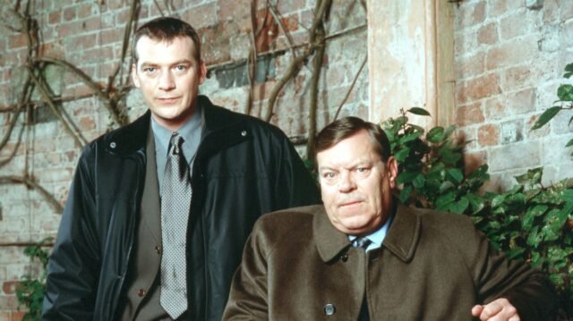 1783490572_0_DALZIEL-AND-PASCOE-MENS-SANA.jpg