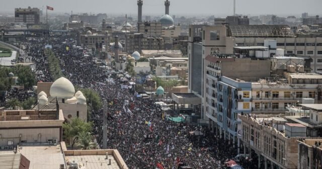 1783552913_8c270c6_ftp-1-od5yxfckhw00-iraq-iran-funeral-8.JPG
