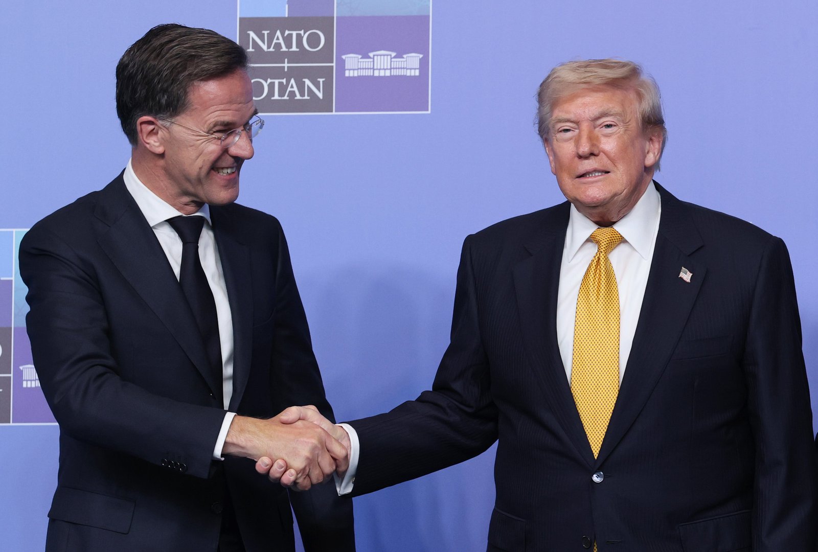 លោក Trump បានចូលរួមកិច្ចប្រជុំកំពូលនៅក្នុងប្រទេសទួរគីក្នុងសប្តាហ៍នេះជាមួយអគ្គលេខាធិការអង្គការណាតូលោក Mark Rutte ជាកន្លែងដែលលោកបានសម្តែងការគាំទ្រយ៉ាងទូលំទូលាយសម្រាប់យុទ្ធនាការទម្លាក់គ្រាប់បែករបស់សហរដ្ឋអាមេរិកនាពេលថ្មីៗនេះនៅឈូងសមុទ្រពែក្ស។