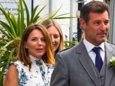 Geri Halliwell ក្នុងចំណោមតារាក្នុងពិធីមង្គលការរបស់ David Coulthard នៅក្នុងទឹកដីស្កុតឡែន