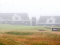 Rory McIlroy ត្រូវបានធ្លាក់ផ្លូវដោយភាពចលាចលនៃអាកាសធាតុ Scottish Open ខណៈវគ្គផ្តាច់ព្រ័ត្រម៉ារ៉ាតុងកំពុងរង់ចាំតារា