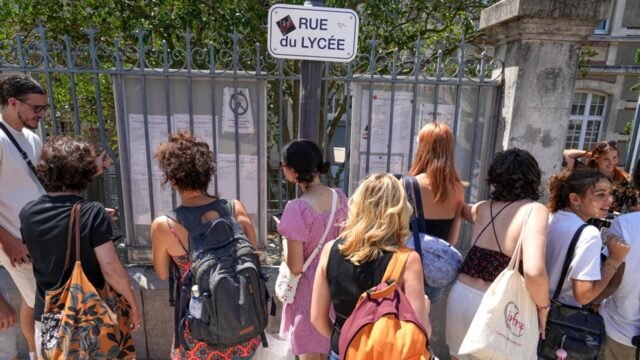 1783811991_06d5c13_upload-1-wioiufllz5nm-afp-20250704-hl-nguyonnet-2820672-v2-midres-franceeducationhighschoolb.jpeg