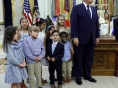 គណនី Trump អាចធ្វើឱ្យកូនរបស់អ្នកក្លាយជាមហាសេដ្ឋី – ប៉ុន្តែអ្នកជំនាញផ្នែកហិរញ្ញវត្ថុព្រមានថាមានការចាប់
