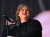 Lewis Capaldi ទប់ទឹកភ្នែកមិនបានក្នុងអំឡុងពេលការប្រគំតន្ត្រី “ពិសេស” នៅ Hyde Park