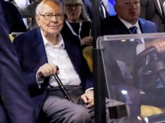 បន្ទាប់ពីរឿង Epstein លោក Warren Buffett បានឈប់បរិច្ចាគទៅមូលនិធិ Gates