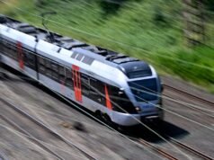 នៅប្រទេសអាឡឺម៉ង់ Deutsche Bahn សុំទោសសម្រាប់រថភ្លើងនេះដោយគ្មានក្រដាសបង្គន់