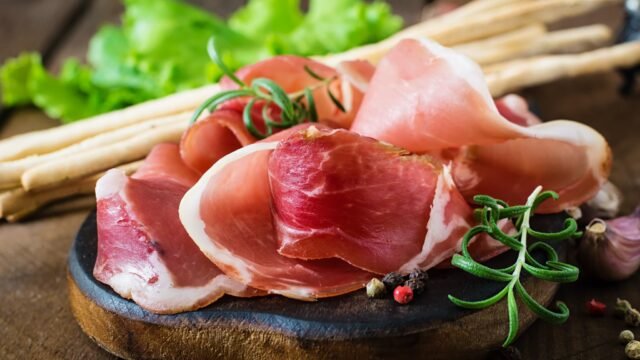 1784286962_jambon-sec-prosciutto-gressins-2321605.jpg
