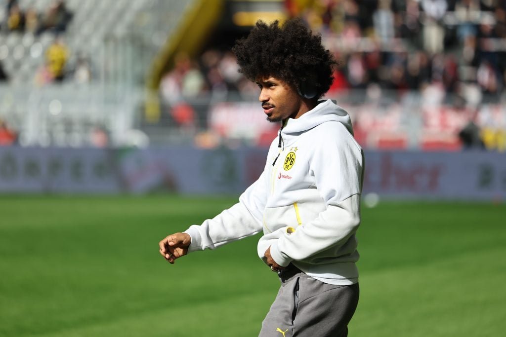 Karim Adeyemi កីឡាករ Borussia Dortmund