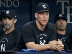 ឆ្អឹងជំនីររបស់ Aaron Judge មិនទាន់ជាសះស្បើយពេញលេញទេ ហើយប្រធានក្រុម Yankees នៅតែមិនទាន់ត្រូវបានជម្រះសម្រាប់សកម្មភាពកីឡាបេស្បល