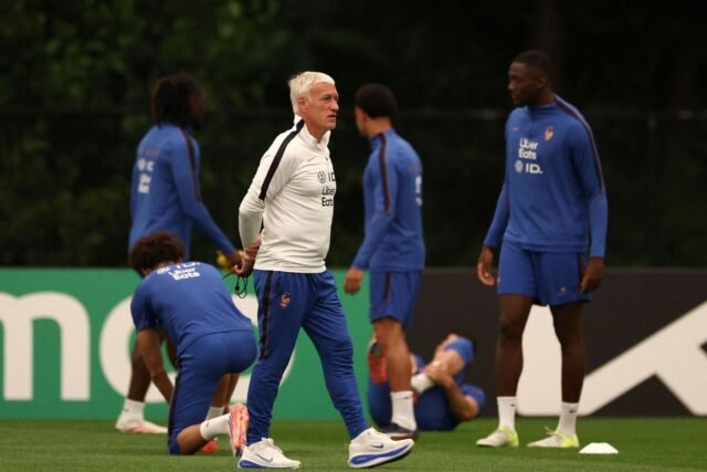 1784355114_2492434-didier-deschamps-selectionneur-de-l-equipe-de-fran.jpg