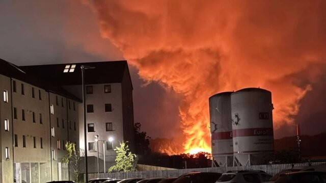 1784362195_0_fire.jpg
