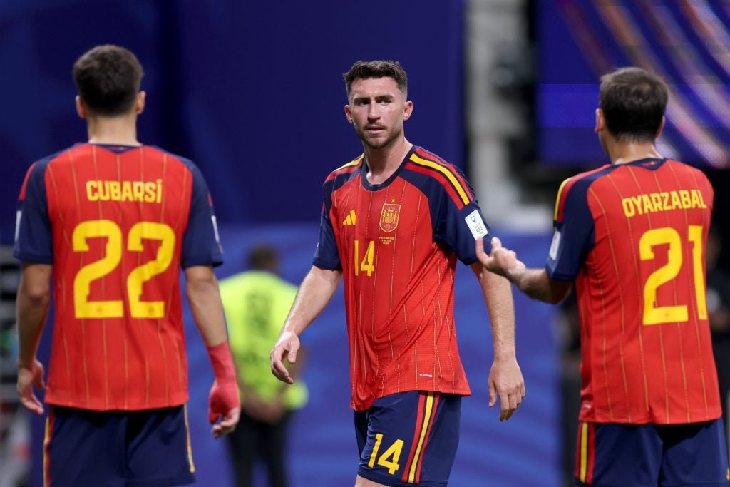 Pau Cubarsi, Aymeric Laporte និង Mikel Oyarzabal មកពីប្រទេសអេស្ប៉ាញ