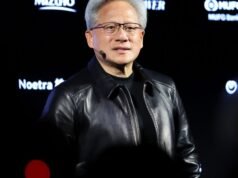 លោក Jensen Huang និយាយថា គំរូបើកចំហគួរតែត្រូវបានទទួលយក មិនមែនហាមឃាត់ទេ ដោយសារទីក្រុងវ៉ាស៊ីនតោនថ្លឹងថ្លែងការរឹតបន្តឹង