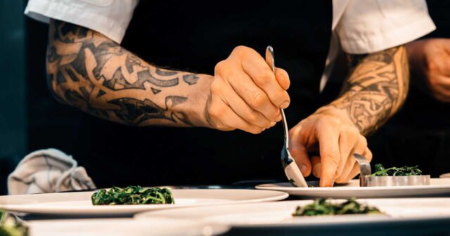 1784871862_300-000-dollars-par-an-pour-cuisiner-chez-un-particulier-ces-chefs-etoiles-qui-quittent-leur-restaur.jpeg