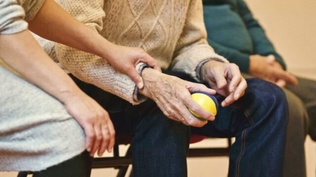 1784901954_0_GENERIC-ELDERLY-CARE.jpg