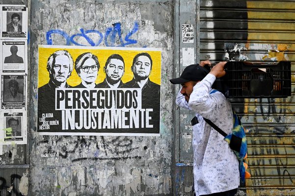 1784917618_perseguidos_.jpg