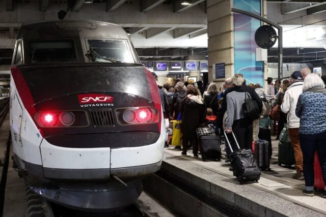 1784991665_2498368-un-quai-de-la-gare-montparnasse-le-22-avril-2026.jpg