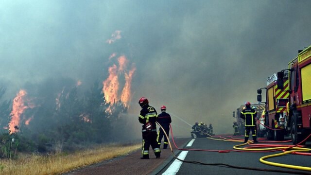 1785070081_france-gironde-wildfire-1.jpg